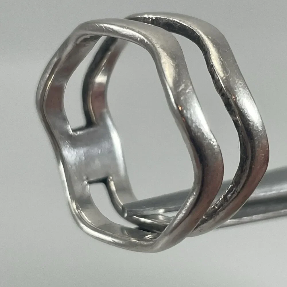 Vintage 925 Sterling Silver Ring Wave Band Sz 6 Boho Classic Timeless